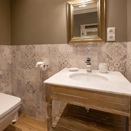 Haus Am Schwalbennest Apartament *